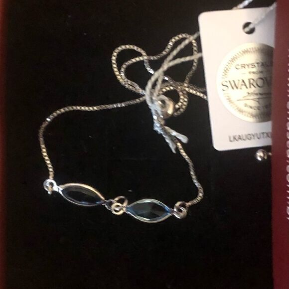 Swarovski authentic Crystals pull tie bracelet - Picture 5 of 10